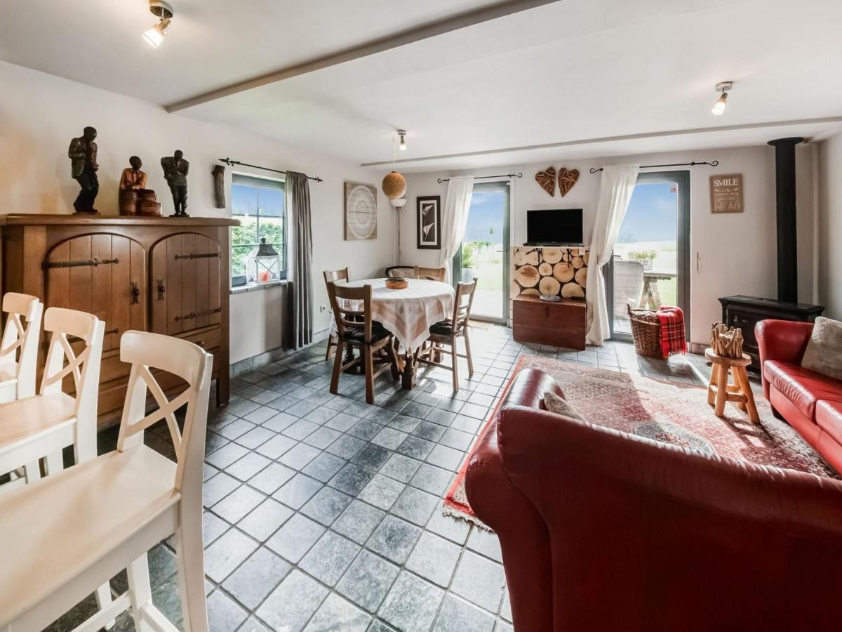Tranquil Holiday Home In Mont With Bubble Bath מראה חיצוני תמונה