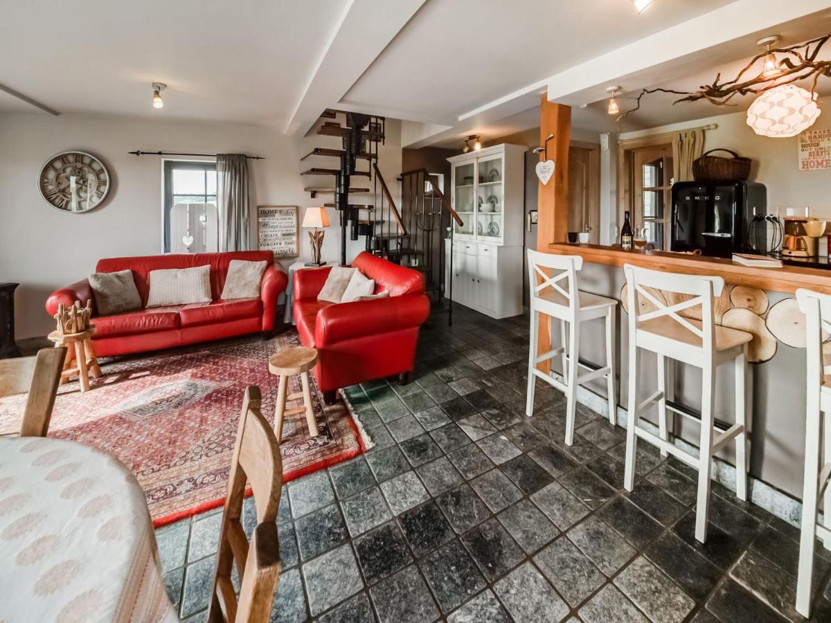 Tranquil Holiday Home In Mont With Bubble Bath מראה חיצוני תמונה